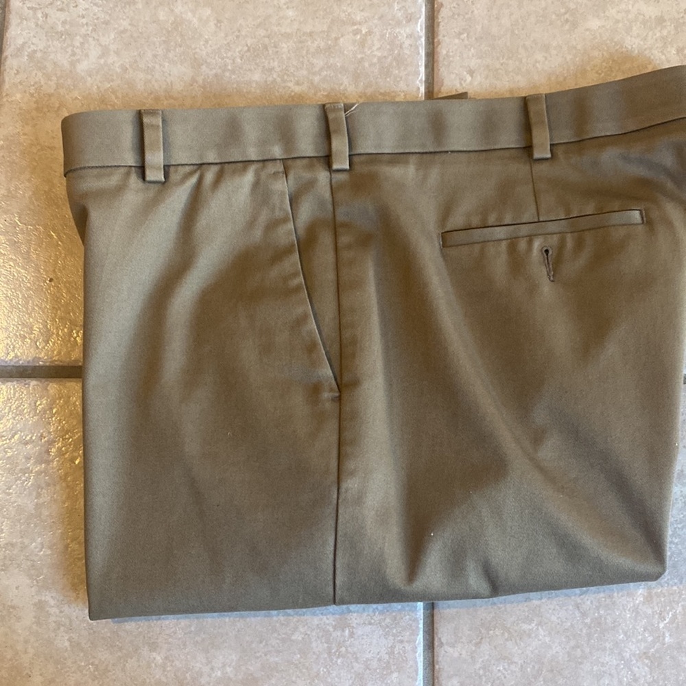 Roundtree & Yorke travel smart pants